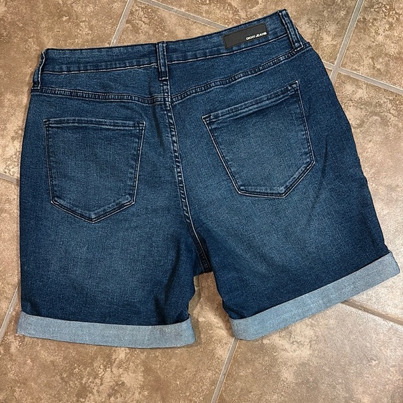 DKNY Blue Jean Bermuda Shorts High-Waisted Cuffed EUC - Picture 3 of 5